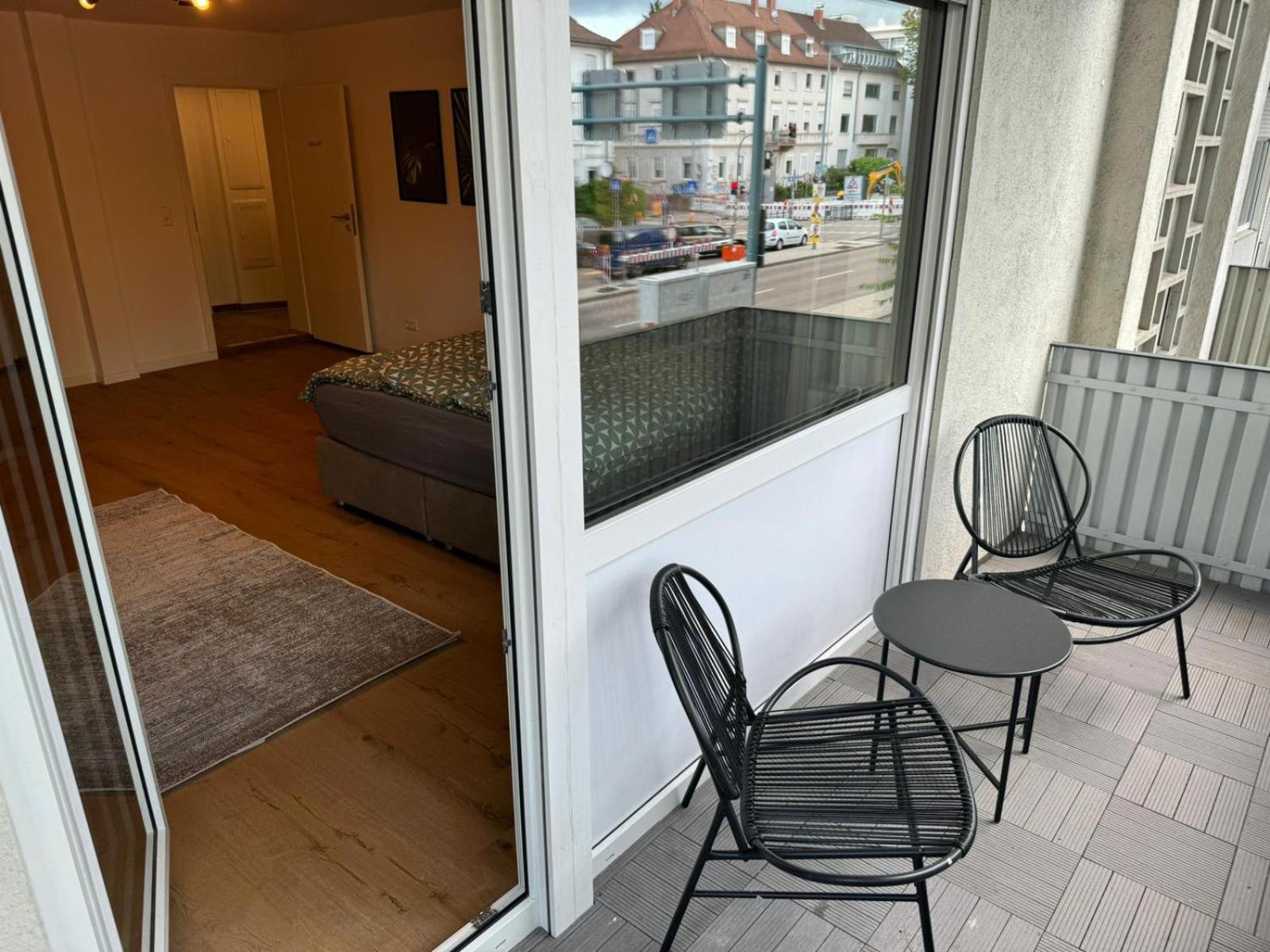 Studio Zimmer In Innenstadt Карлсруэ Экстерьер фото